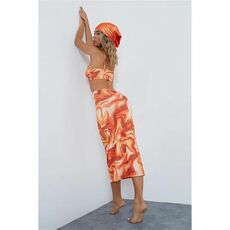 I Saw It First Slinky Abstract Knot Front Midi Dress