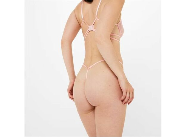 Missguided Scallop Lace Detail Thong_1