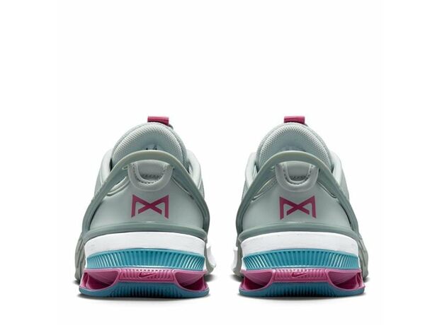 Nike Metcon 8 FlyEase Trainers Womens_3